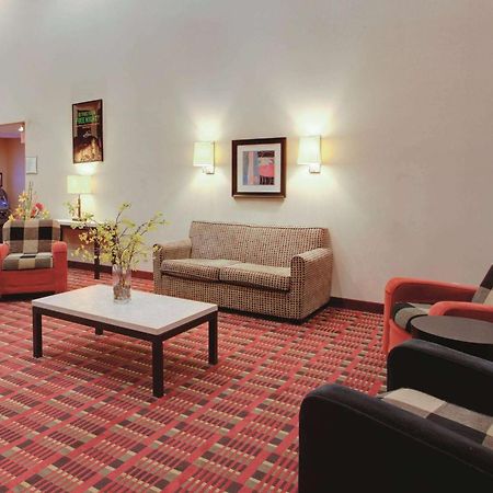 Ramada Inn By Wyndham Fairfield Nj Zewnętrze zdjęcie