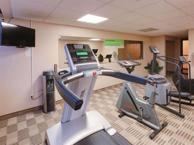 Ramada Inn By Wyndham Fairfield Nj Zewnętrze zdjęcie