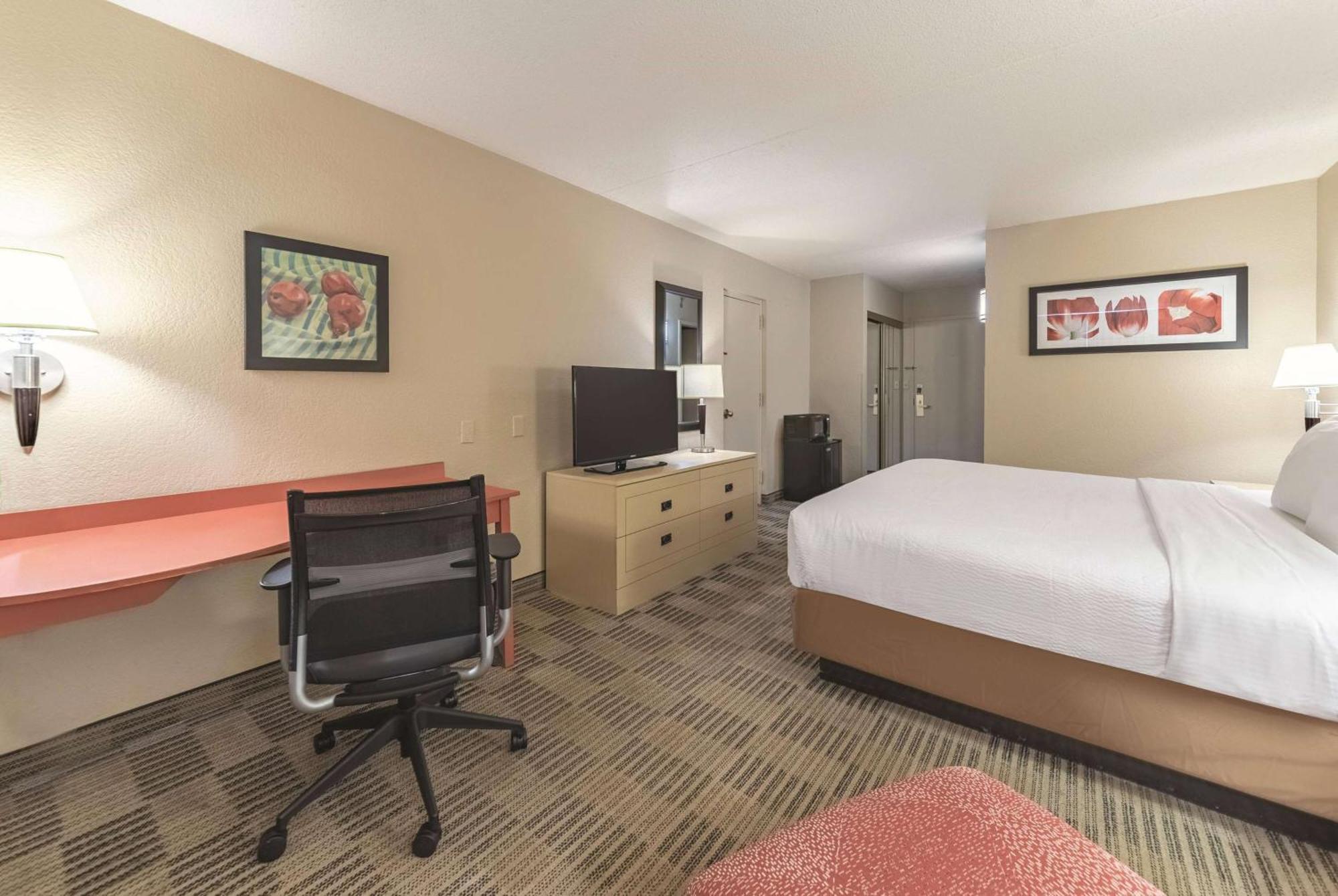 Ramada Inn By Wyndham Fairfield Nj Zewnętrze zdjęcie