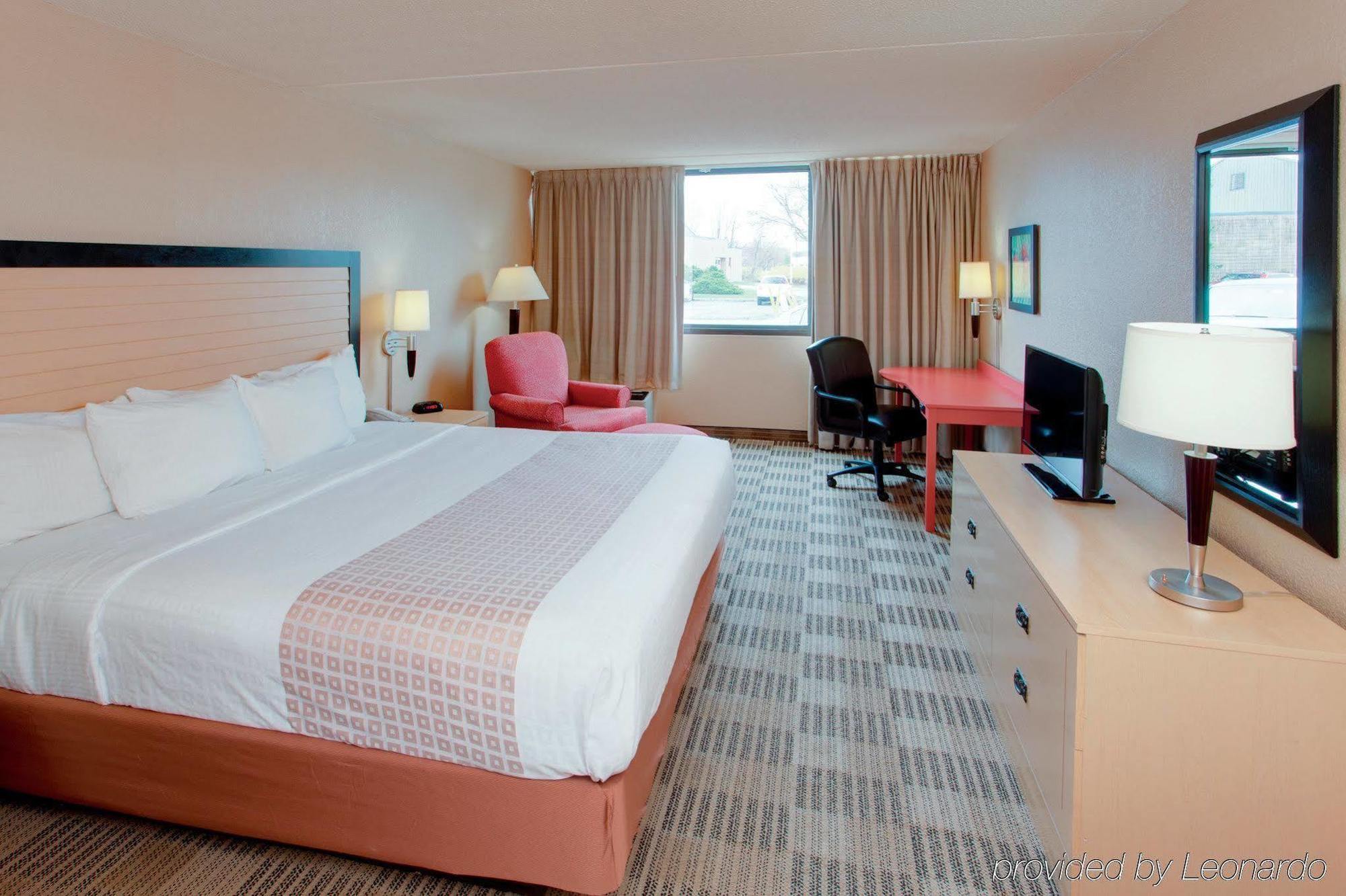 Ramada Inn By Wyndham Fairfield Nj Zewnętrze zdjęcie